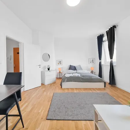 Stockerau Comfort Studio 1 Bedroom For 2 Exterior photo