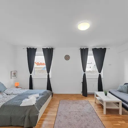 Stockerau Comfort Studio 1 Bedroom For 2 Exterior photo